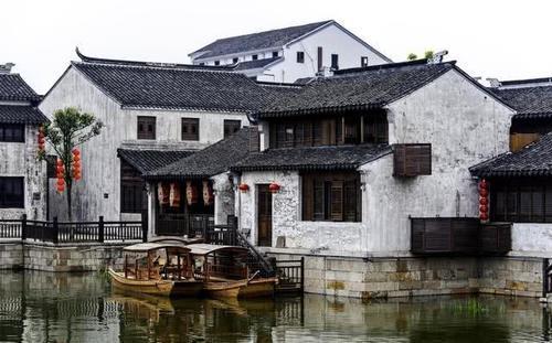 韩国18禁伦理电影《桑叶》:在压迫与挣扎中绽放的人性之花